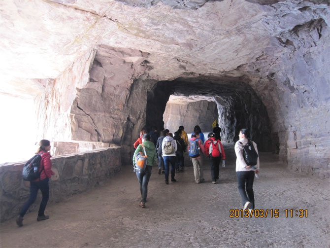 快進(jìn)地道！